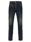 Jeans slim en coton bleu de Dsquared², coupe ajustée et moderne, affichés sur un mannequin.