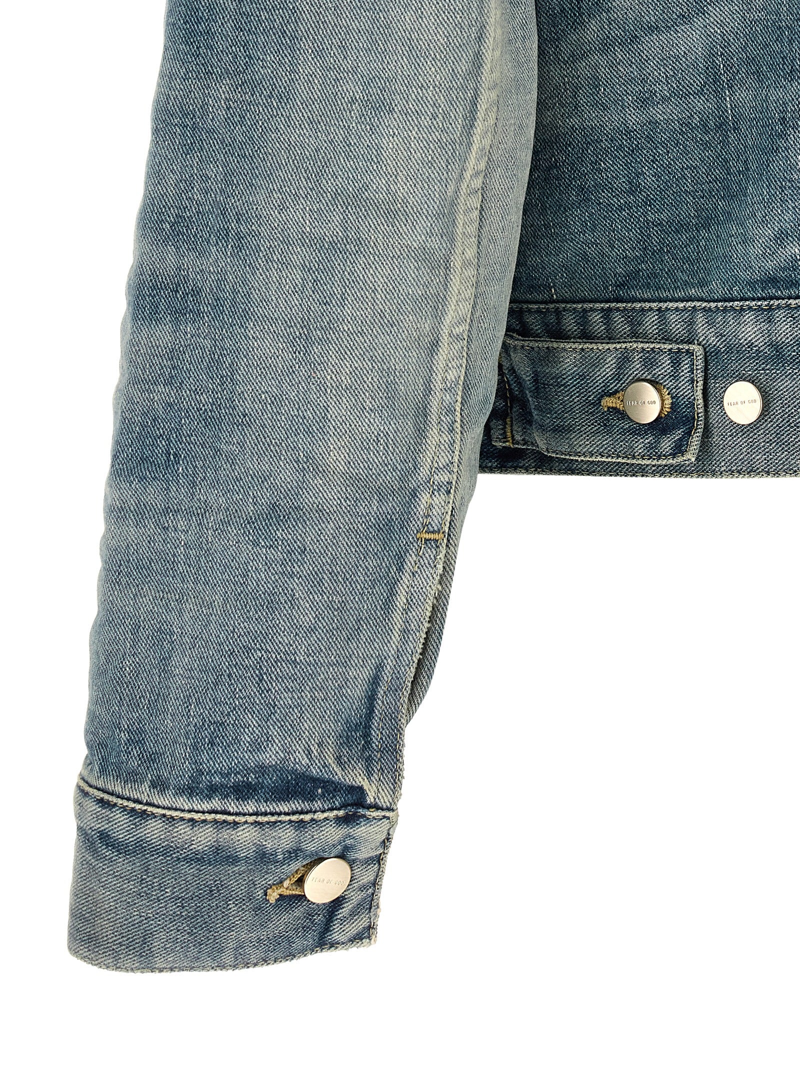 Veste en denim en coton bleu de Fear Of God, classique et décontractée, avec détails de couture visibles.