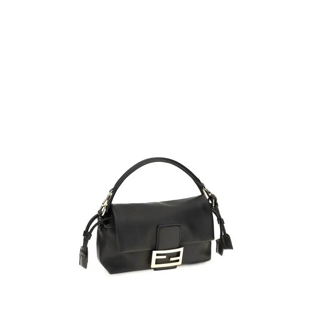 Sac Fendi noir en agneau ovis aries avec design structuré et fermoir métallique signature