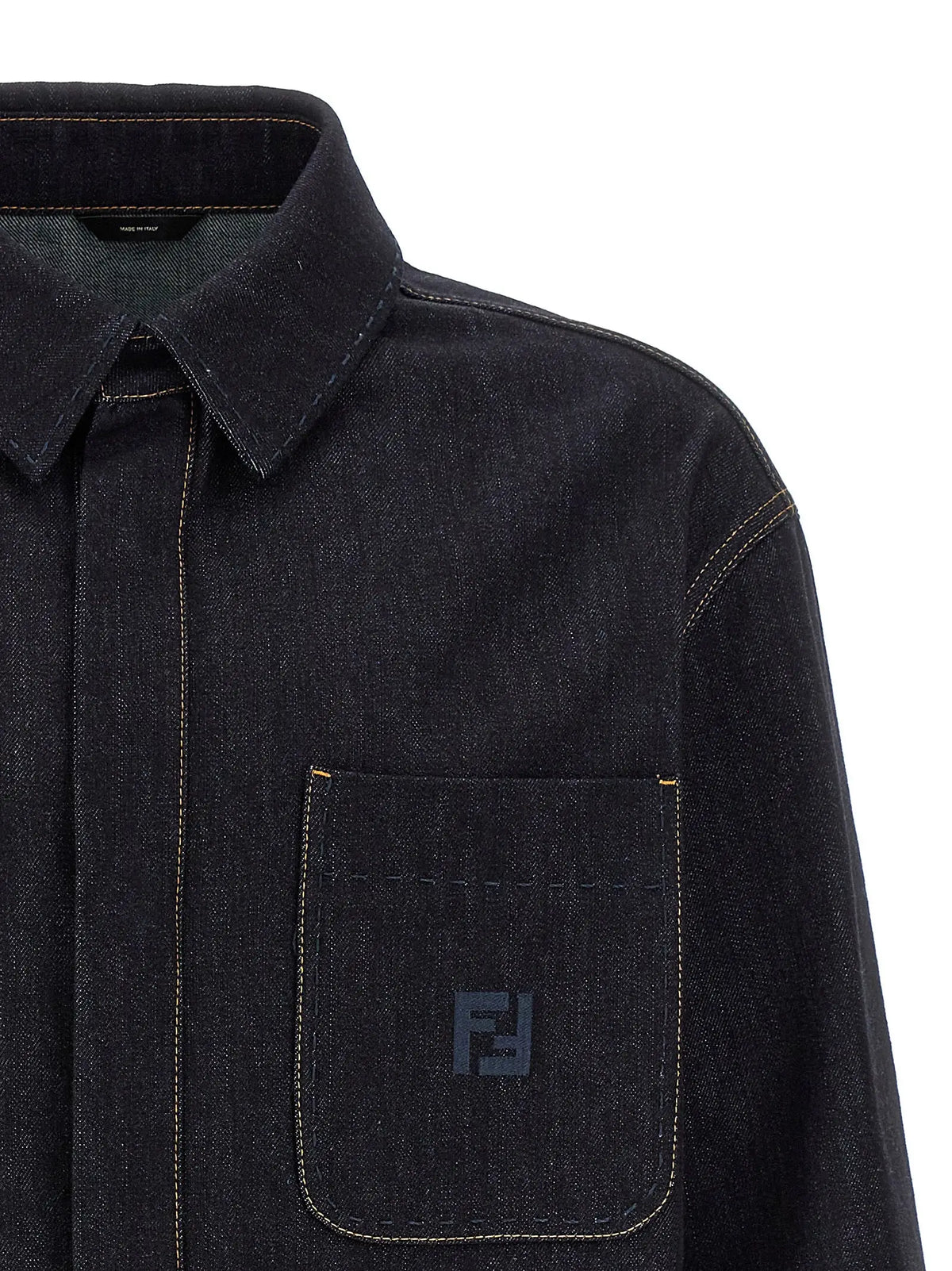 Veste en denim bleu fendi en coton avec logo fendi discret brodé sur la poche poitrine