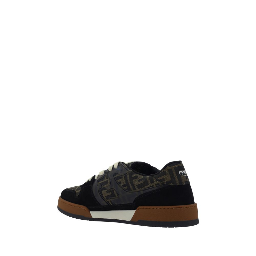 Sneakers basses Fendi Bos Taurus en cuir de veau multicolore, style décontracté et élégant, vue de face.