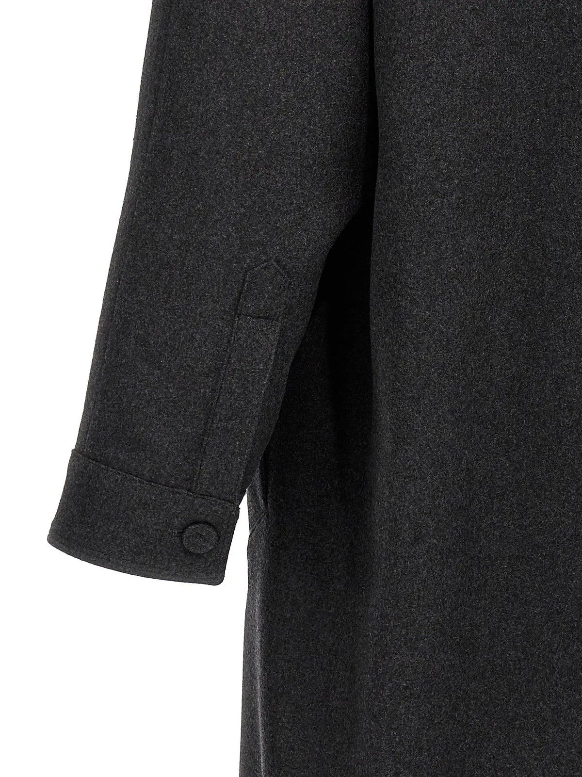 Manche de manteau fendi gris en cachemire avec un bouton et une texture discrète en laine grise foncée