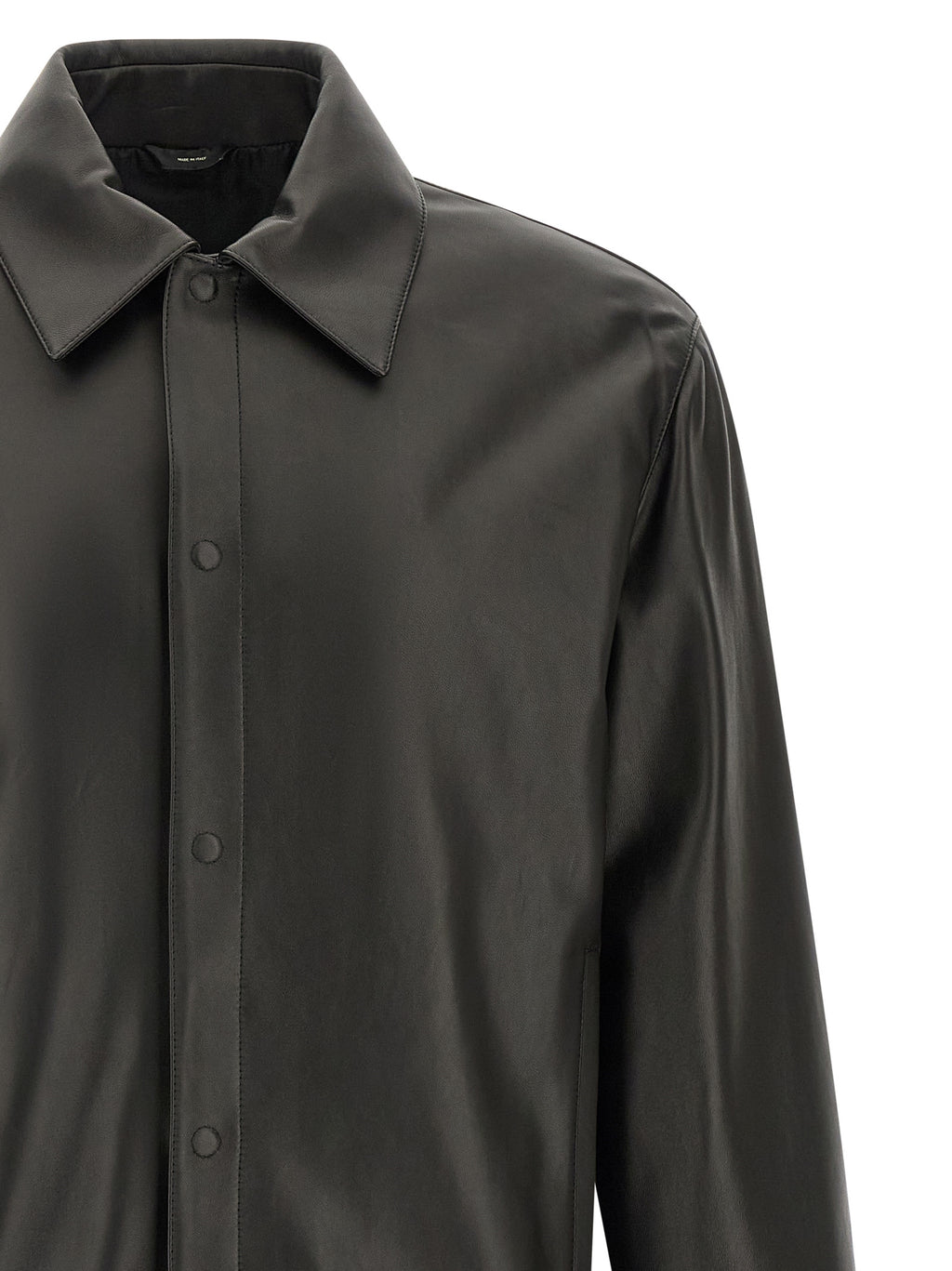 Veste en cuir d'agneau noir de Fendi, coupe élégante et détails sophistiqués, vue de face sur un fond neutre.
