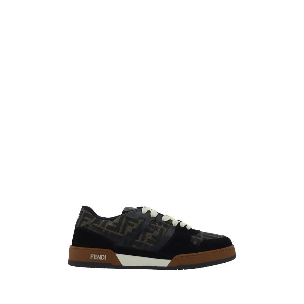 Baskets basses fendi multicolor en cuir de veau noir avec motif ff gris foncé lacets blancs et semelle en caoutchouc marron