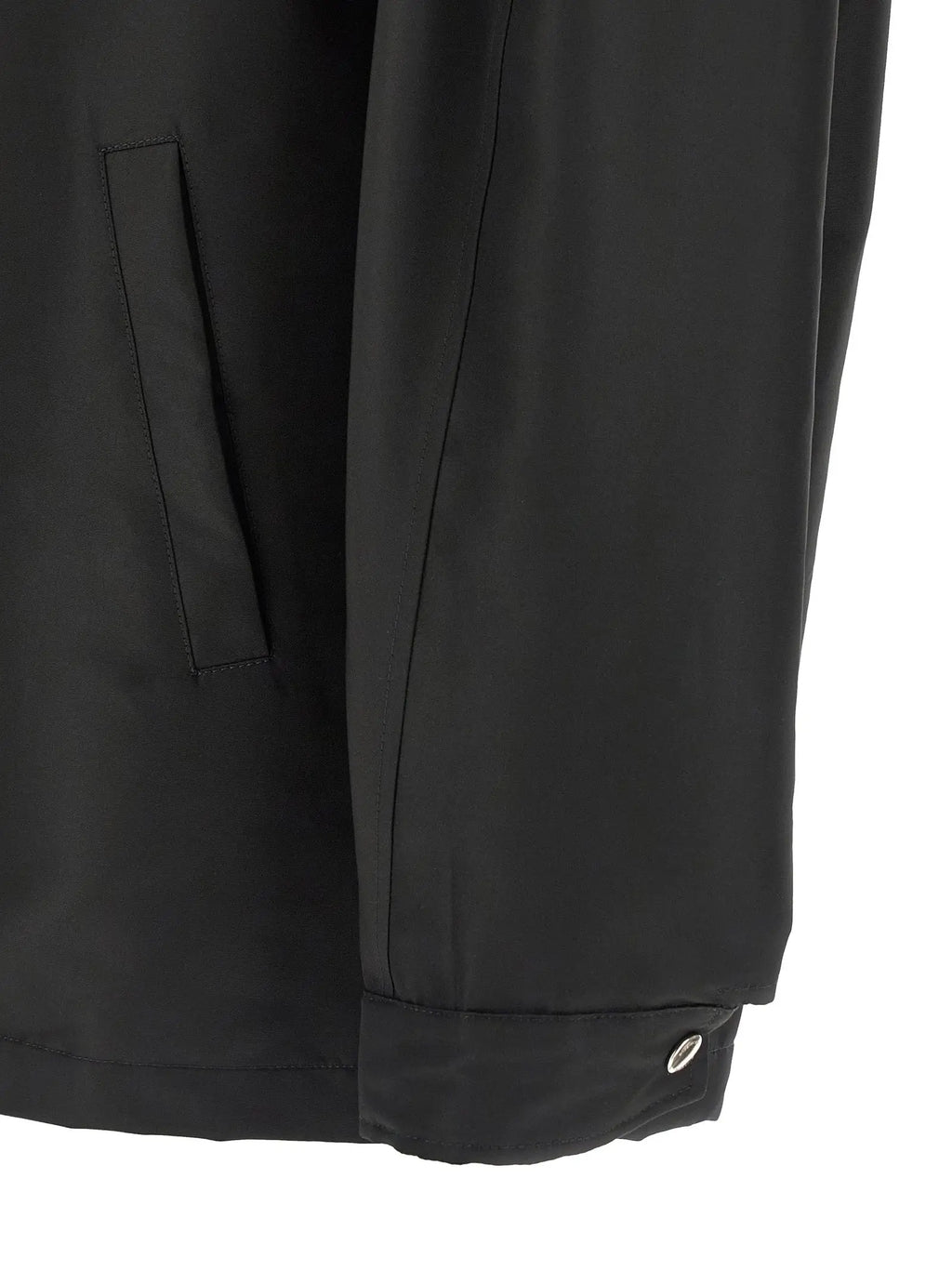 Givenchy veste noire en polyester avec tissu lisse et bouton logo discret au poignet