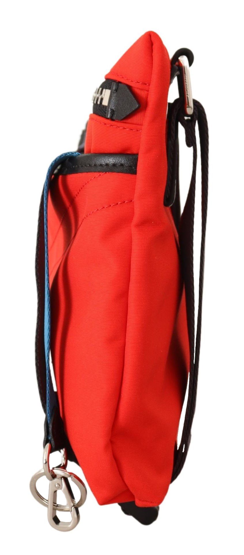 Sac à bandoulière Givenchy Downtown en polyamide rouge, vue de face avec détails du logo et de la bandoulière.