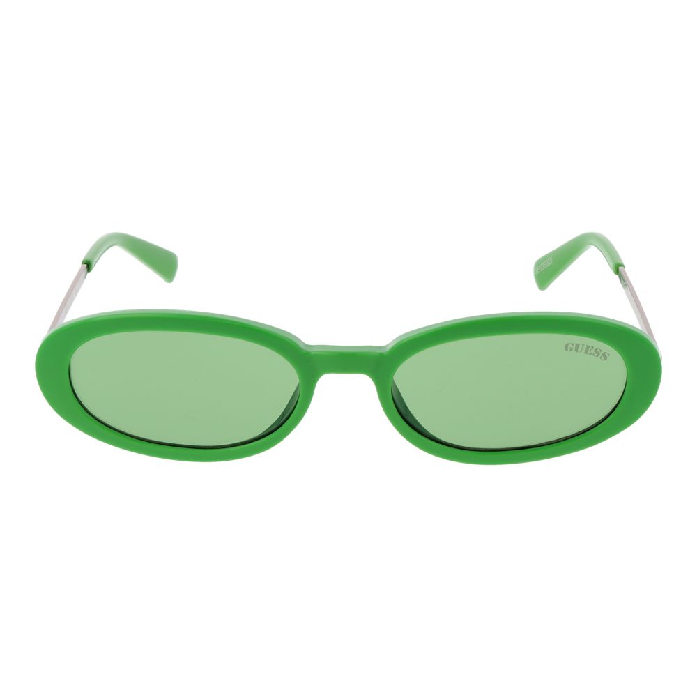 Lunettes de soleil Guess bicolores en plastique avec monture rectangulaire et verres teintés, style moderne et tendance.