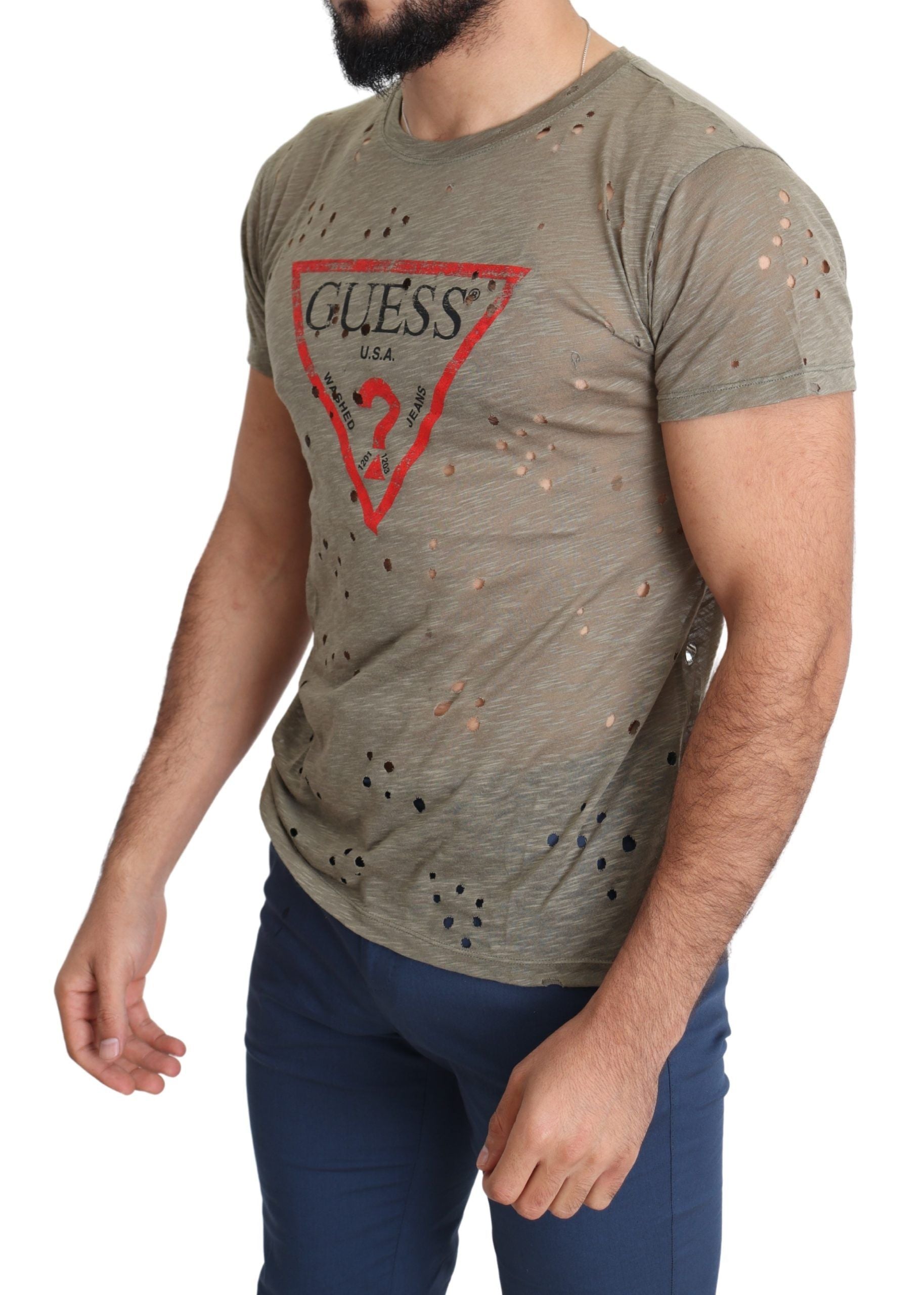 T-shirt homme Guess en coton marron extensible avec logo imprimé et perforations pour un style décontracté.