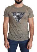 T-shirt homme Guess en coton stretch marron avec logo imprimé, coupe décontractée et perforations pour un style casual.
