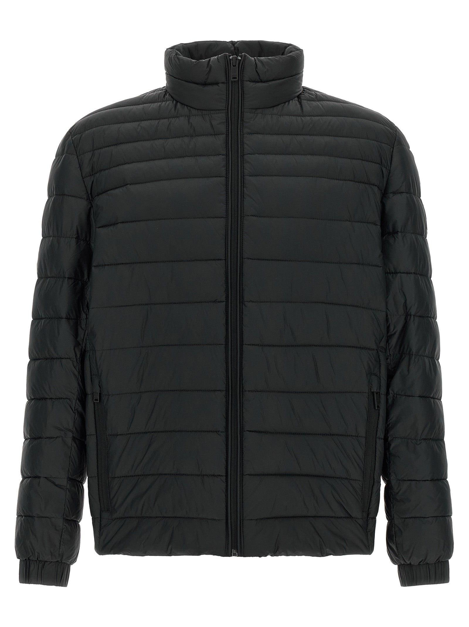 Veste longue en polyamide recyclé noire de Hugo Boss, style élégant et écologique, visible sur cette image.