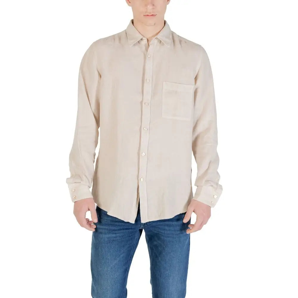Chemise beige en lin hugo boss avec poche poitrine et manches retroussées