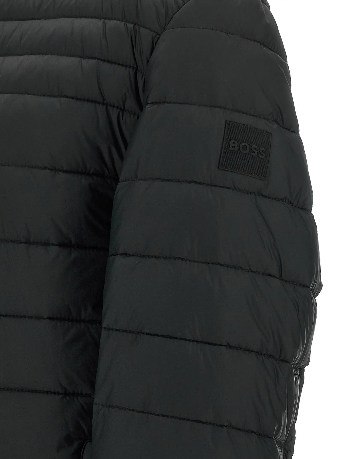 Veste noire matelassée en polyamide recyclé hugo boss avec une finition brillante subtile et patch logo boss mat au bras
