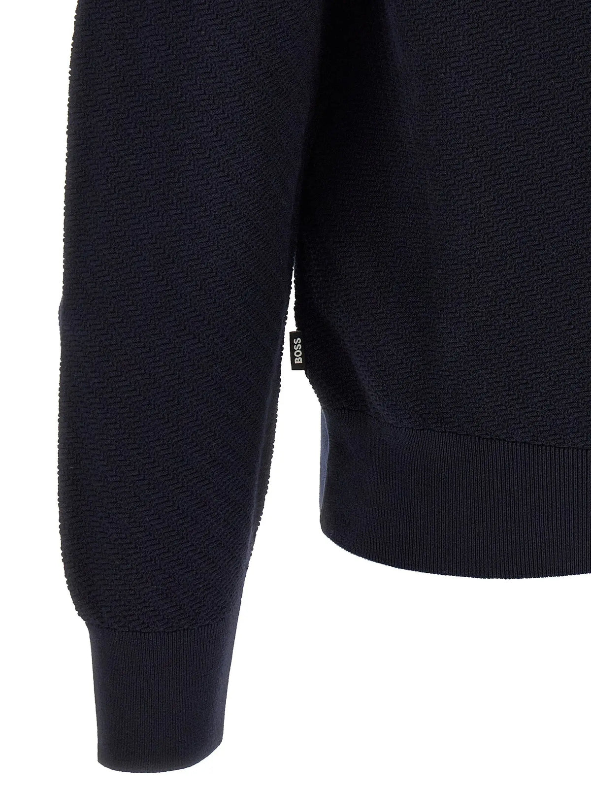 Pull en tricot bleu marine foncé avec texture chevrons subtile et poignets côtelés dans la gamme Hugo Boss