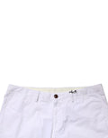 Pantalon chino skinny blanc à taille mi-haute de la marque Hugo Boss, pantalon casual pour homme, vue de face.