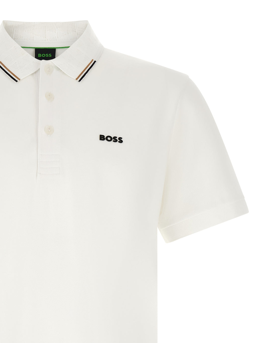 Chemise polo blanche en coton de la marque Hugo Boss, vue de face, avec col et boutons visibles.