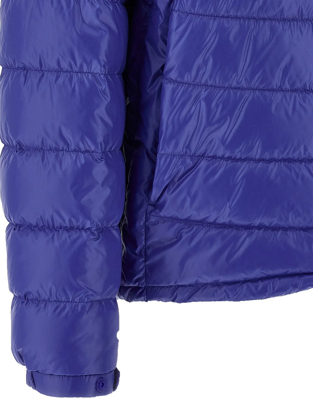 Veste longue moncler en polyamide bleu royal avec finition nylon brillante et matelassage éclatant