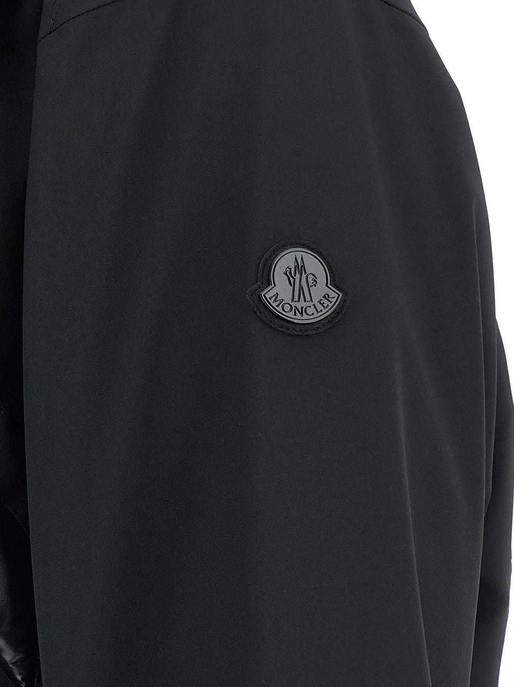 Veste moncler genius noire en polyamide avec logo circulaire montagne sur la poitrine