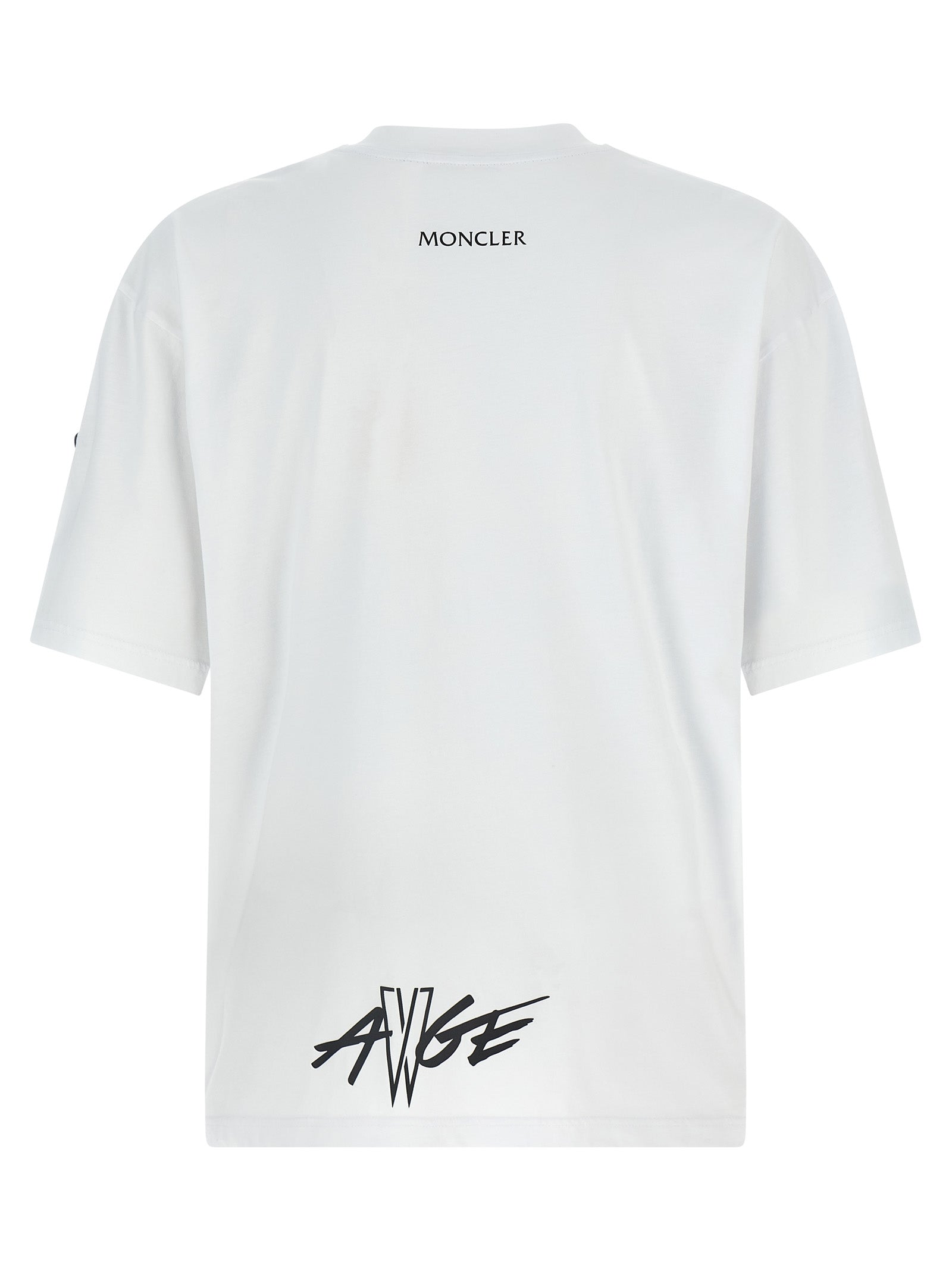 T-shirt en coton noir MONCLER GENIUS avec logo graphique, porté sur mannequin, vue de face.