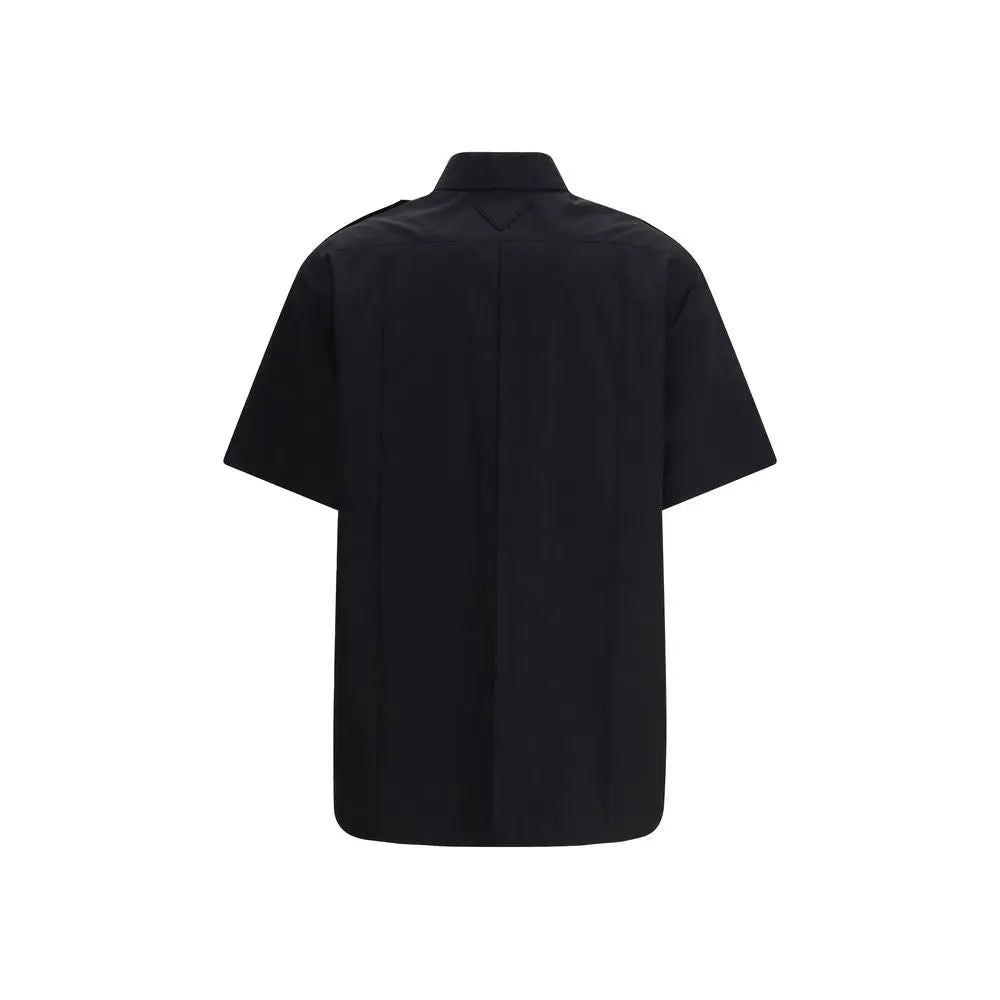 Chemise noire prada en coton manches courtes avec col classique et coutures discrètes
