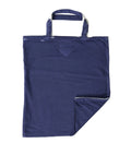Sac cabas prada en jersey bleu marine avec logo triangulaire et coutures blanches contrastantes aux poignées