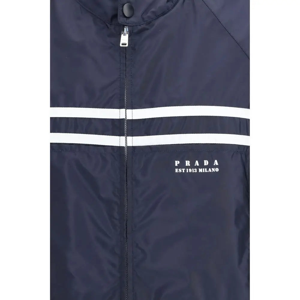 Veste prada bleu marine en nylon avec bandes réfléchissantes blanches et fermeture éclair argentée