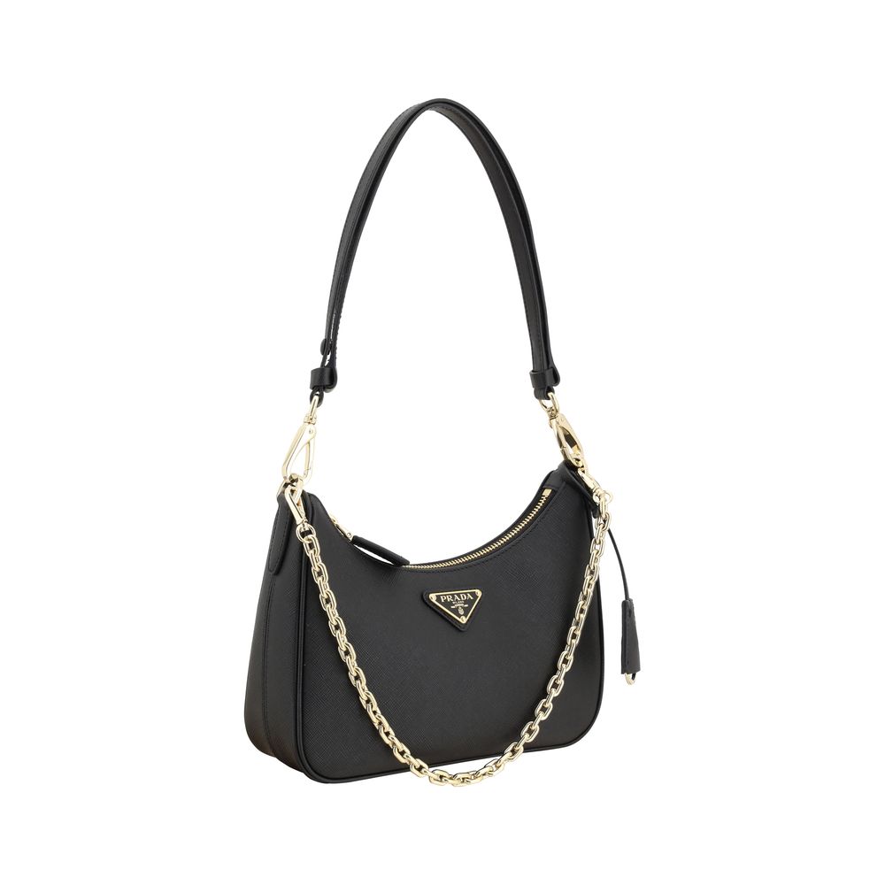 Sac à épaule en cuir de veau noir Prada Bos Taurus avec détails élégants, vue sur le devant du sac.