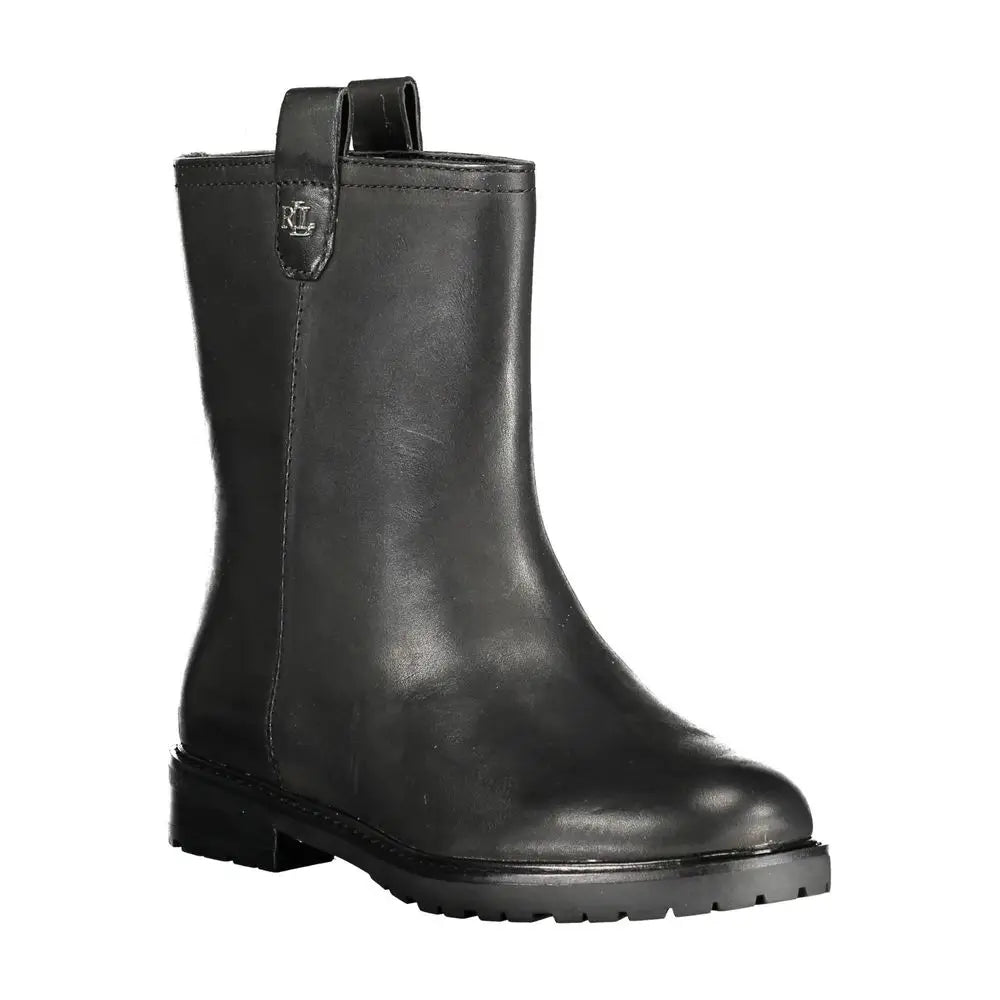 Bottine noire en cuir ralph lauren femme avec semelle texturée et petit logo métallique sur l’onglet arrière