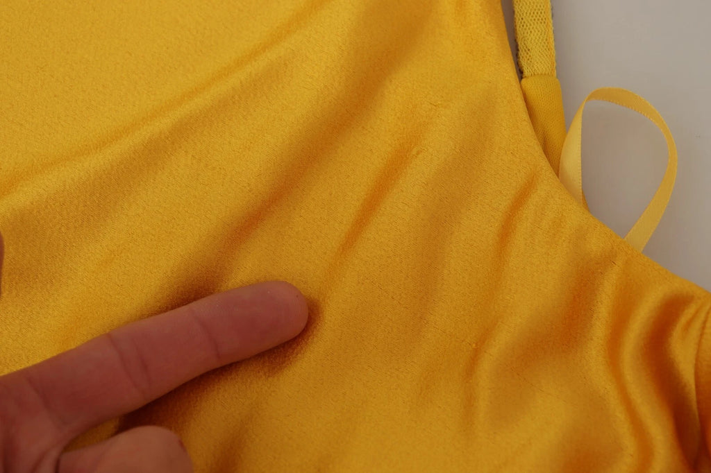 Robe longue jaune sans manches de Ralph Lauren pour femmes, coupe ajustée et élégante, idéale pour les occasions spéciales.