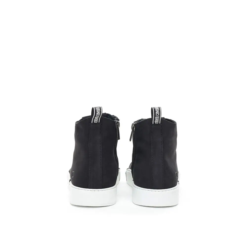 Vue arrière des baskets montantes noirs roberto cavalli en cuir suédé avec semelles blanches et fermeture éclair arrière
