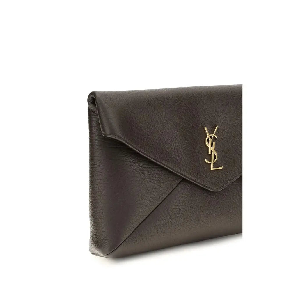 Sac pochette saint laurent en cuir agneau marron texturé avec logo ysl doré en métal