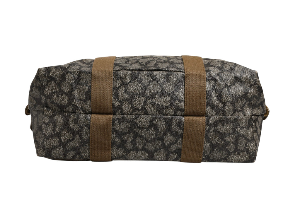 Sac de voyage en toile à motif vert et marron de Saint Laurent, léger et spacieux, avec poignées en cuir et fermeture zippée.