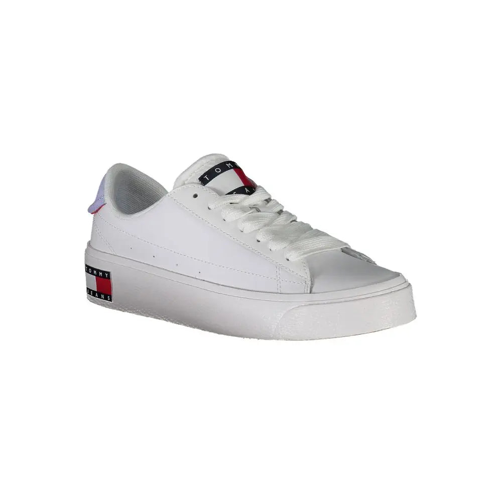 Sneaker femme tommy hilfiger bianco en cuir blanc avec design minimaliste et logo signature sur talon et languette