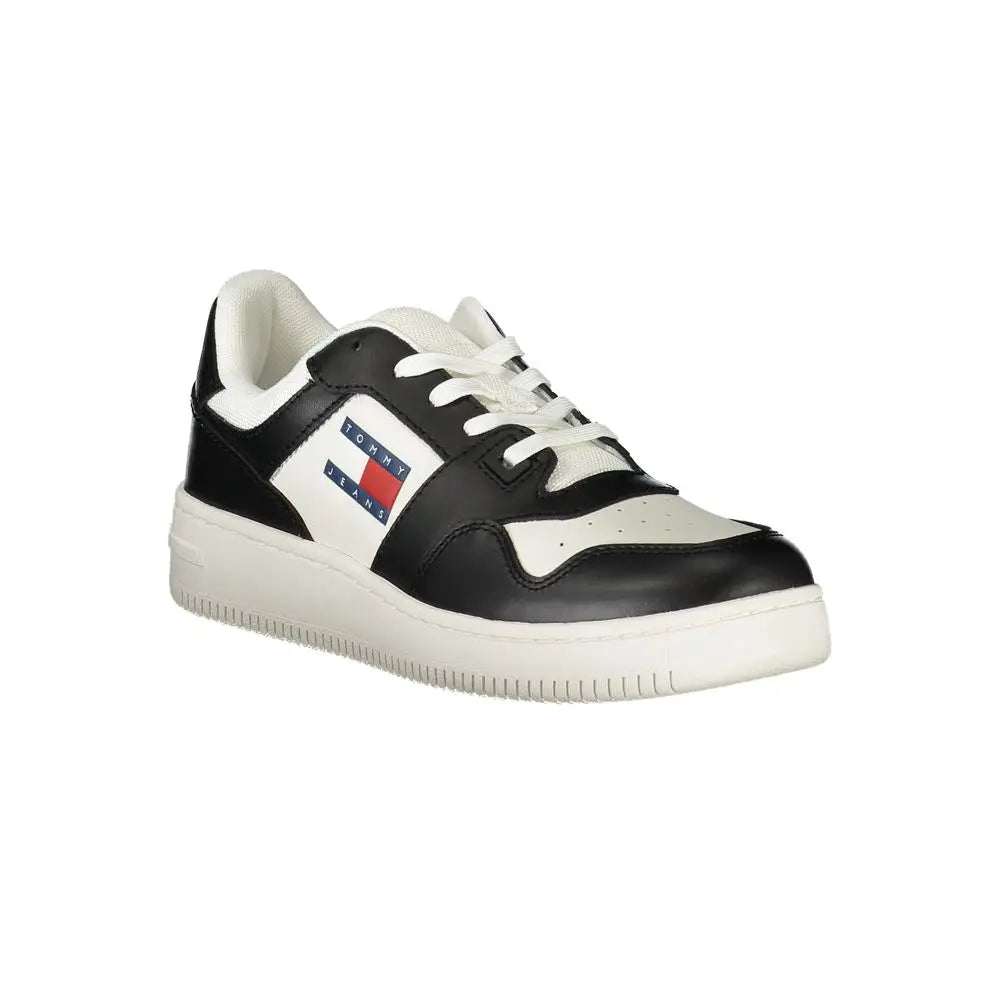 Baskets femme tommy hilfiger bianco poliuretano noires et blanches avec patch logo classique sur le côté
