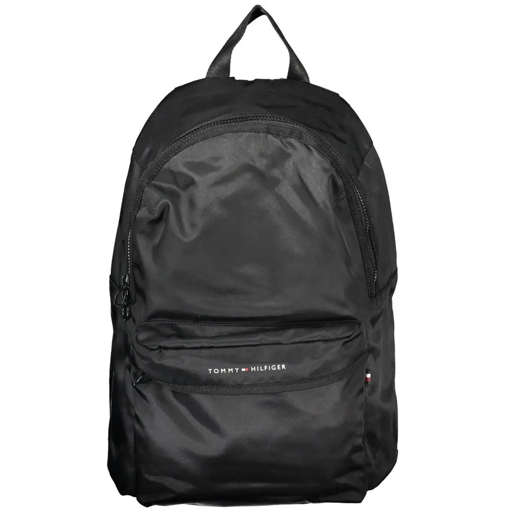 Sac à dos noir tommy hilfiger en polyester avec finition nylon brillante et logo discret sur la poche avant