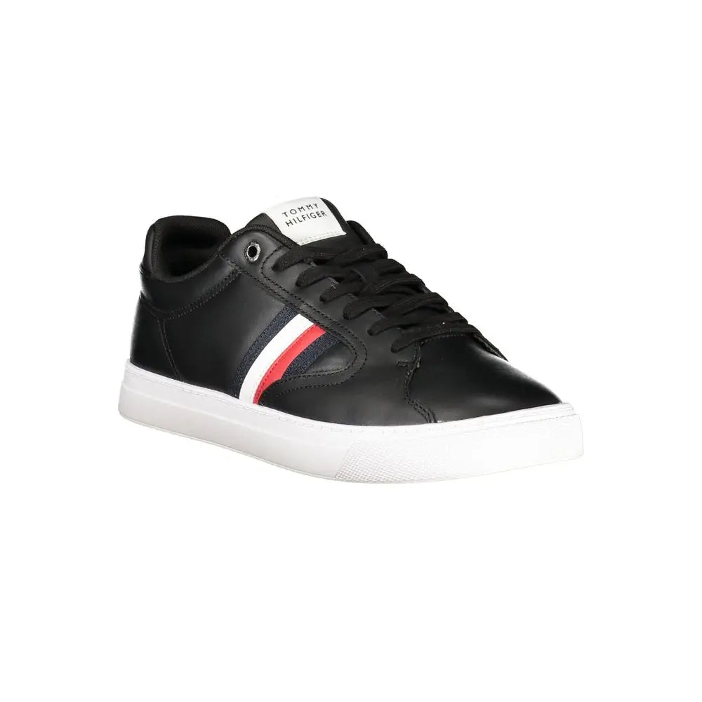 Baskets homme tommy hilfiger en polyester noir avec semelle en caoutchouc blanche et bande rouge et blanche sur le côté