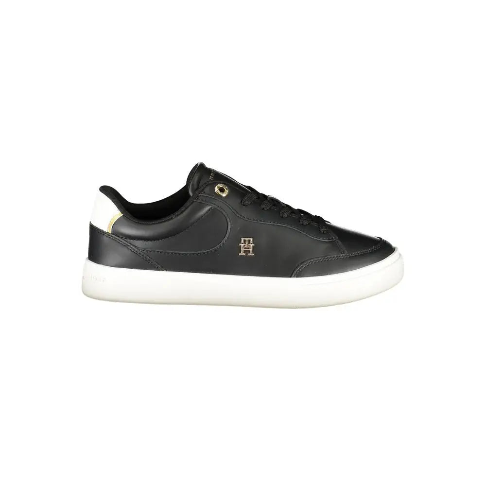 Baskets basses tommy hilfiger noires en polyuréthane avec semelle blanche en caoutchouc et logo doré