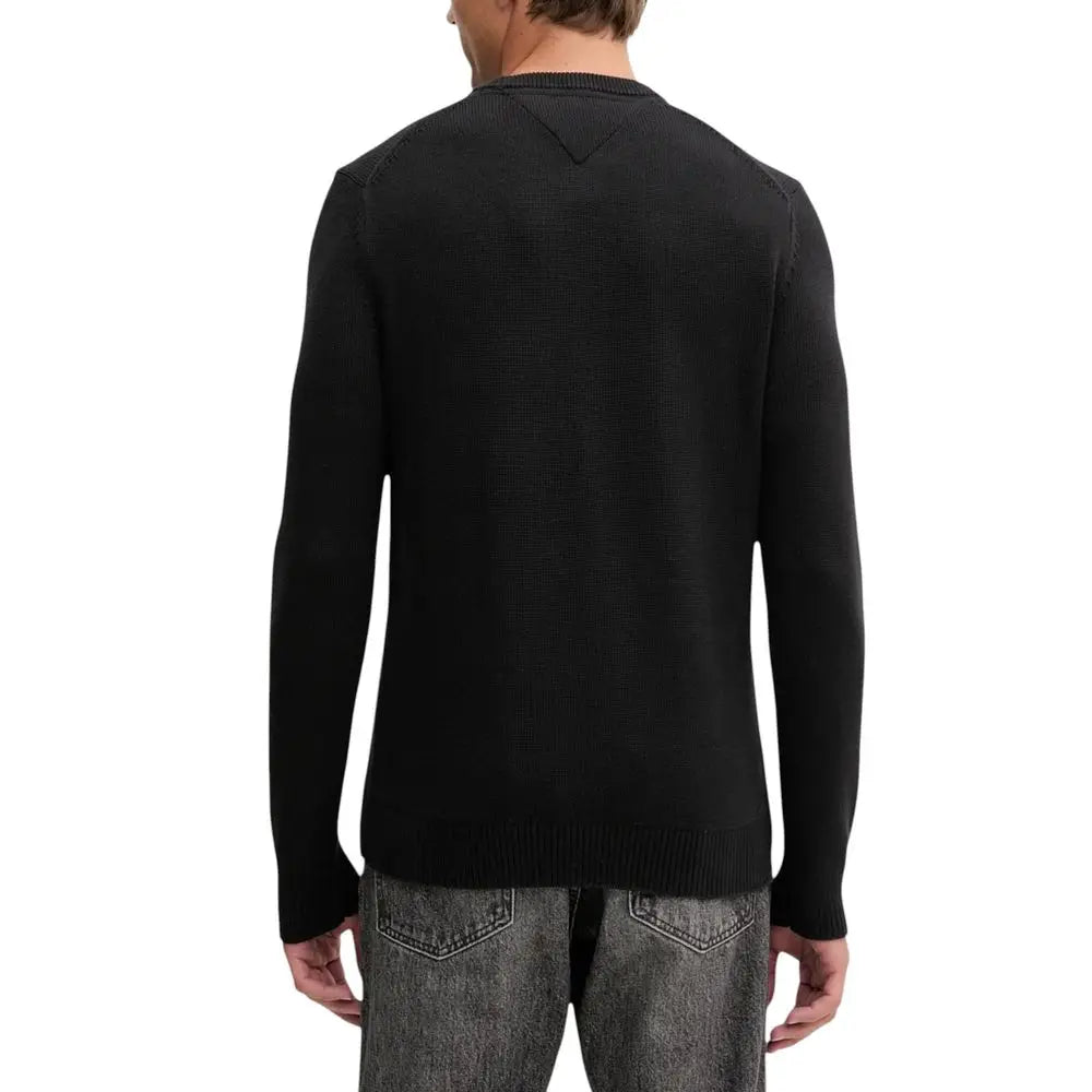 Sweatshirt noir tommy hilfiger jeans en coton biologique avec col rond et détail de couture triangulaire au niveau du col