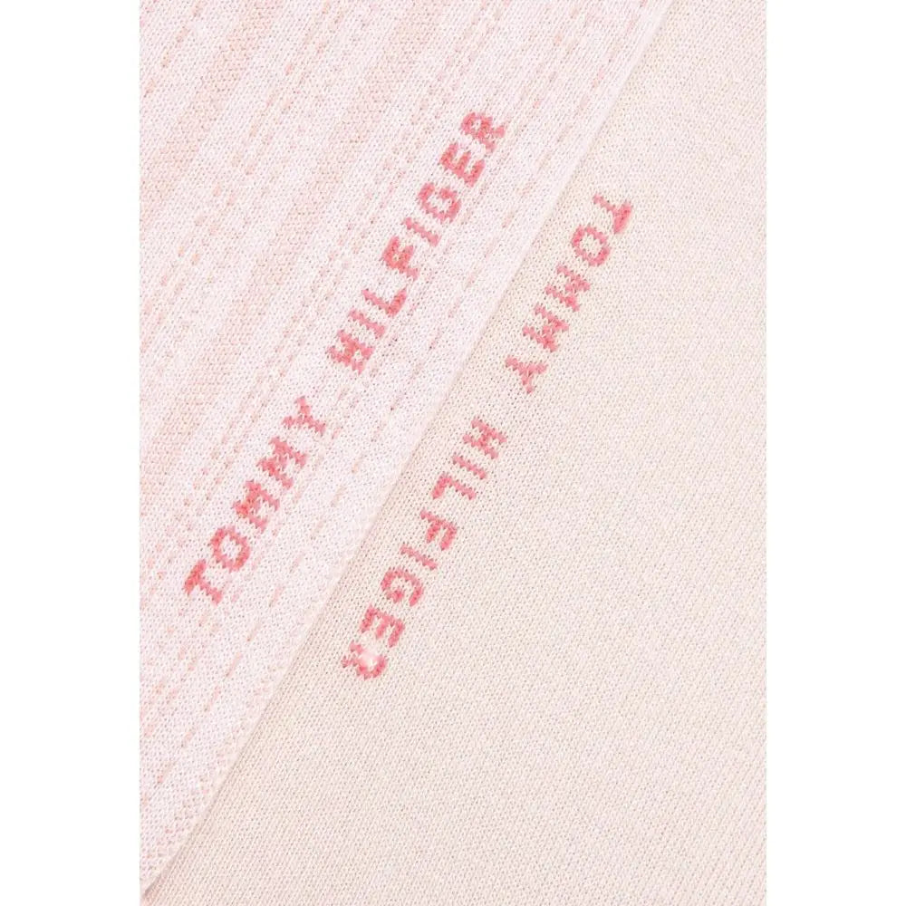 Logo tommy hilfiger rose brodé sur tissu en maille clair sur chaussettes multicolores en coton tommy hilfiger