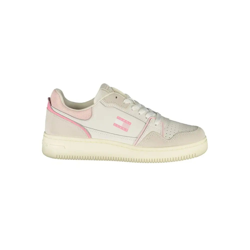 Baskets tommy hilfiger pour femmes en polyuréthane blanc avec tige en daim rose pâle et crème et empiècement perforé