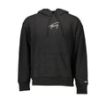 Pull en coton noir pour homme Tommy Hilfiger, style classique avec col rond et manches longues, porté sur mannequin.