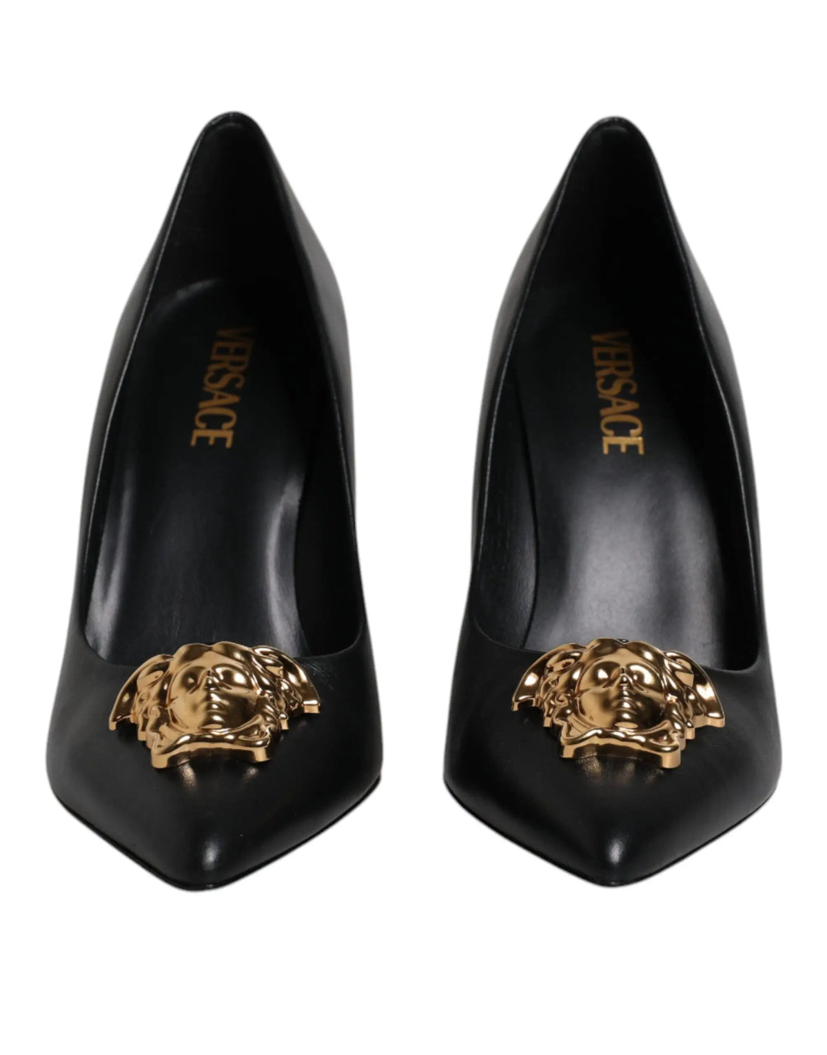 Versace escarpins noirs en cuir avec talons hauts et plaque logo medusa dorée