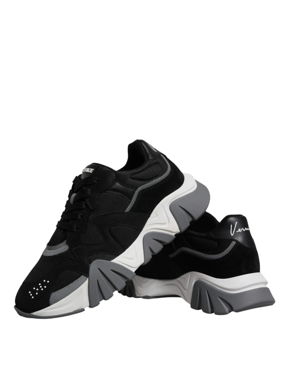 Versace baskets basses squalo en cuir noir et néoprène gris avec design chunky et accents blancs