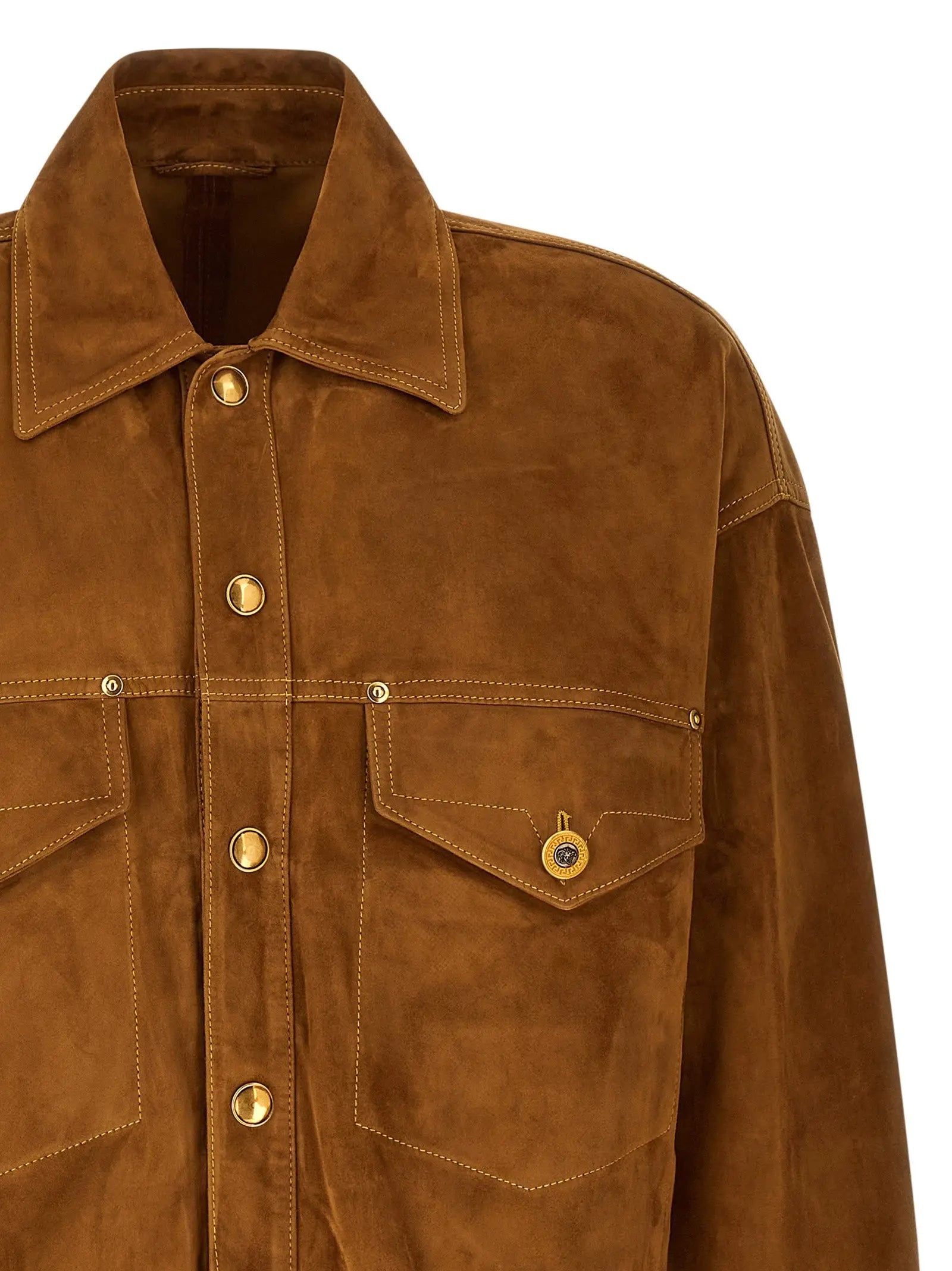 Veste en cuir dagneau marron versace en daim avec boutons dorés et poches à rabat cousues
