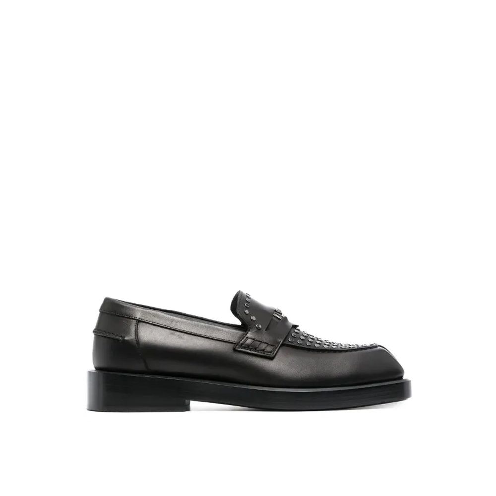 Mocassins noirs en cuir de Versace, chaussures slip-on élégantes pour homme, avec détails sophistiqués.